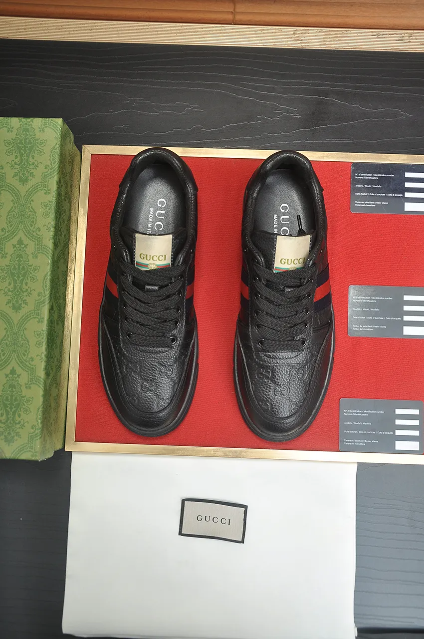 Men's shoes 💰480💶【GUCCI】1:1 men's sports shoes from the official website are now on the market. They are made of original silk cowhide + first-layer sheepskin lining, plus the original 1:1 comfortable outsole from the official website. Fashionable and versatile, super comfortable and breathable! Available in 2 colors: black, standard shoe size 38/45 (custom-made size 45 is non-refundable)